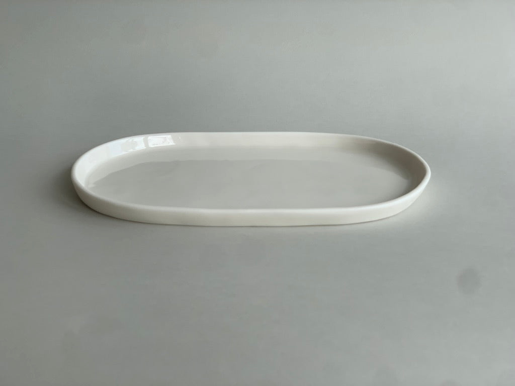 Simple Oval Plate