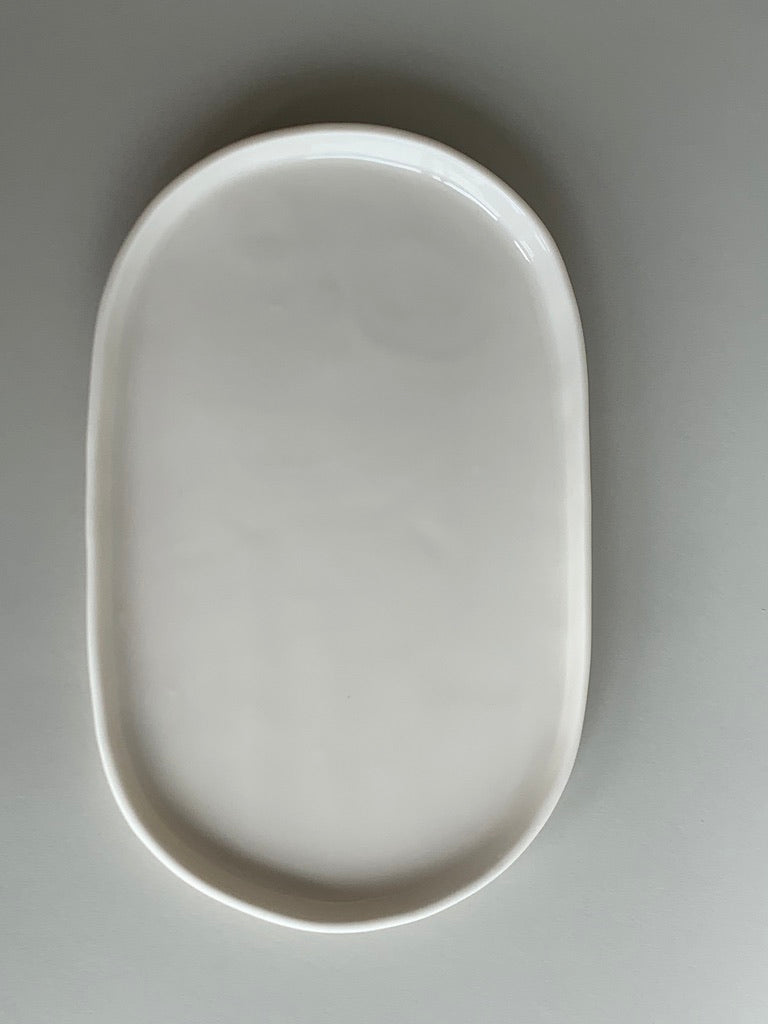 Simple Oval Plate